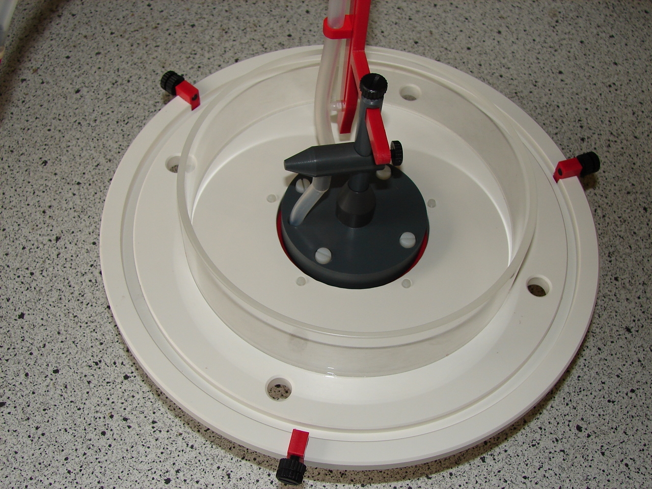 self-cleaning-head-bubble-king-protein-skimmer